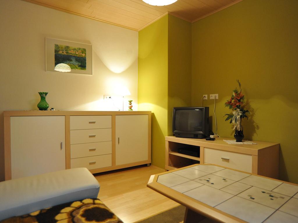 Ferienhaus Nickl Weissbriach Δωμάτιο φωτογραφία