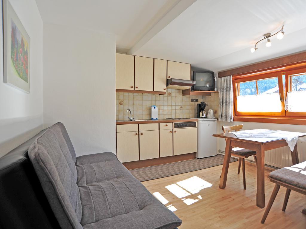 Ferienhaus Nickl Weissbriach Δωμάτιο φωτογραφία